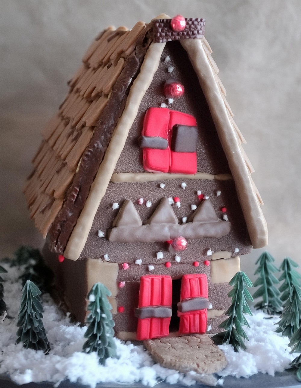 Create a Bavarian Gingerbread House for the Holidays