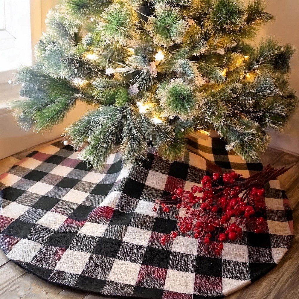 Design Dream Holiday Decor with Black and White Tree Skirt 