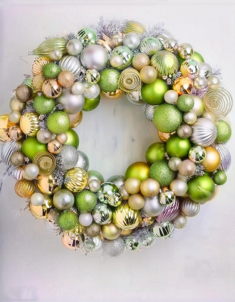 Make a Colorful Christmas Ornament Wreath