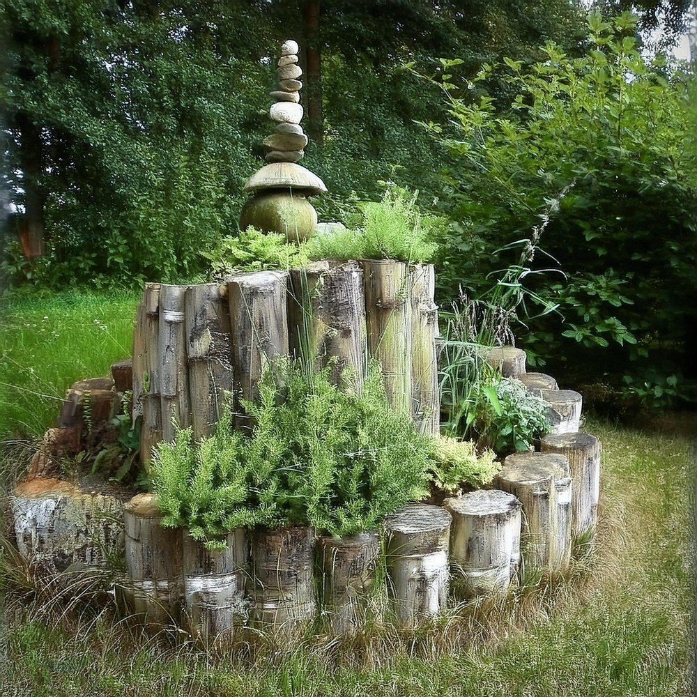 A Log Spiral Garden 