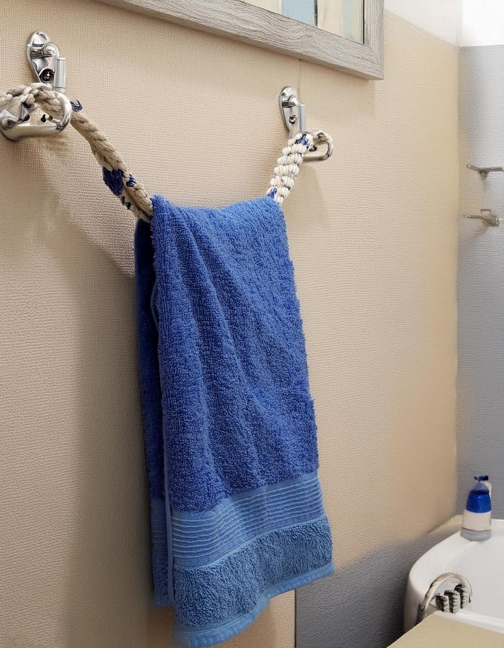 DIY Rope Towel Holder