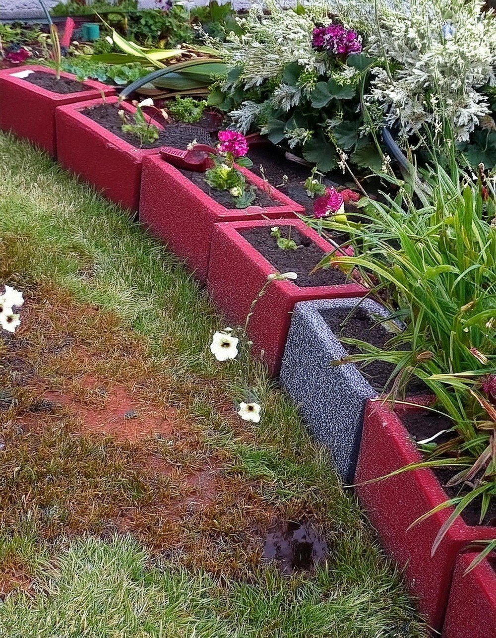 Make Garden Edging With Cinder Blocks