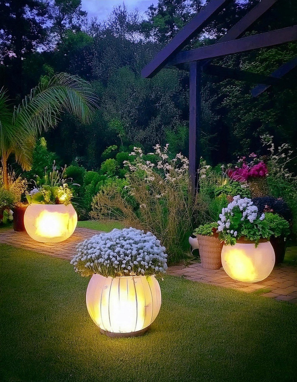 Make Large DIY Illuminated Garden Planters