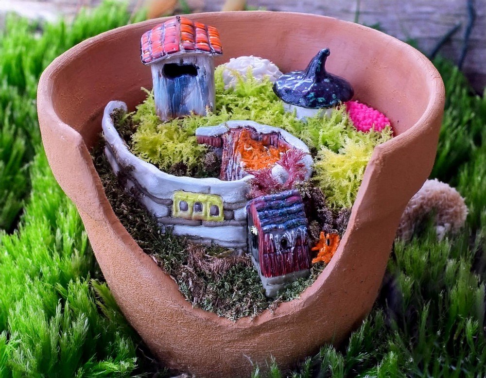 Repurpose Broken Flower Pot as a Fairy Garden