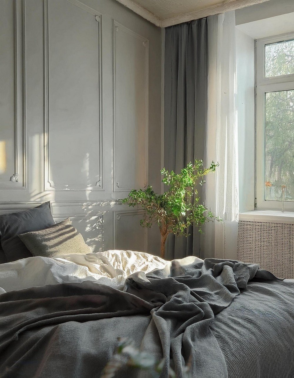 Sleek Modernist Bedroom